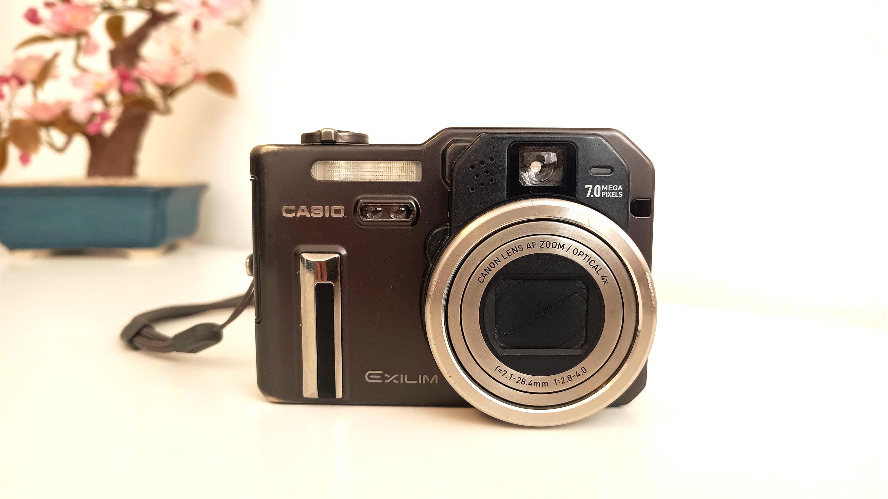 CASIO EXILIM EX-P700 Retro Kompakt Digitalkamera Geprüft Funktioniert