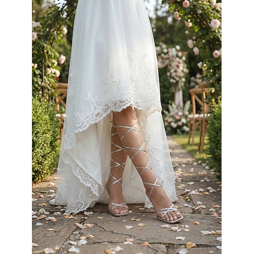 Nudefarbene Riemchensandalen mit hohem Absatz für Damen – elegante Schnürschuhe für Bräute, Gartenhochzeiten und besondere Anlässe Image