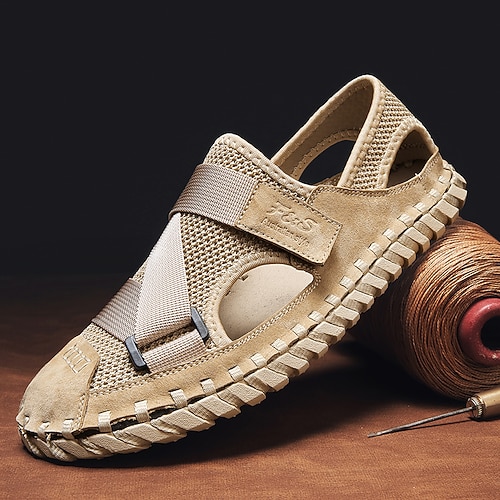 Khakifarbene Herren-Freizeitschuhe aus Mesh und Kunstleder, bequeme Sandalen mit verstellbarem Riemen für Outdoor-Wanderungen und den Alltag. Image