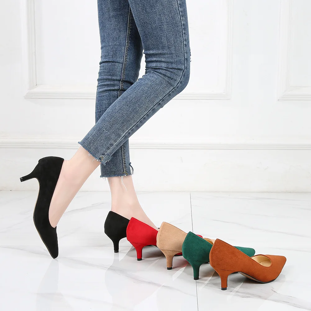 Pumps mit niedrigem Absatz, spitz zulaufend, Kitten Heels, grün, Flockleder, große Größen, Frühling, rote Schuhe, Damen, 5 cm hohe Absätze