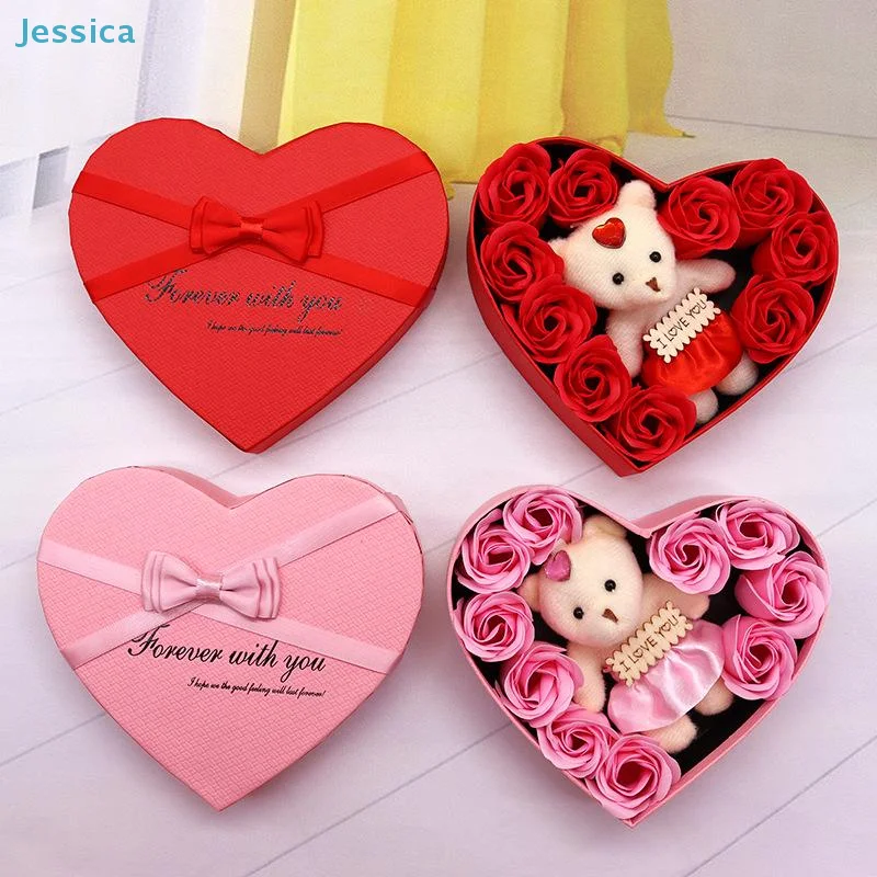 〔Jessica〕Herzförmige Geschenkbox mit kleinem Bärchen & künstlichen Rosen - Valentinstag & Jahrestag Geschenk Image