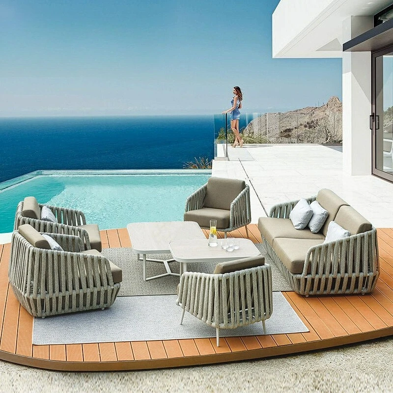 Outdoor-Rattan-Gartenmöbel-Kombination, wasserdicht und sonnenschutzbeständig, Sofa, Couchtisch, Villa, Schwimmbad, Bett, Freizeitterrasse