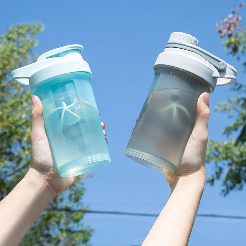 Shake Cup Sport Fitness Wasser flasche kreative Kunststoff Trinkbecher Hoch leistungs protein pulver Molke Milch shake Misch becher Image
