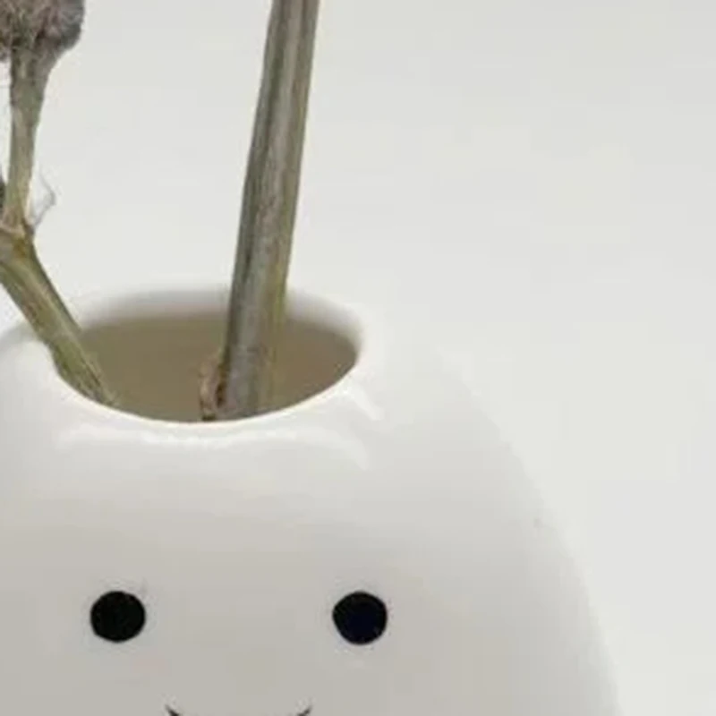 1/2PCS Mini Knospe Vase Handgemachte Keramik Reis Ball Vasen Trockene Blume Vase Japanische Onigiri Miniatur Vasen Entzückende japanische Handwerk Image