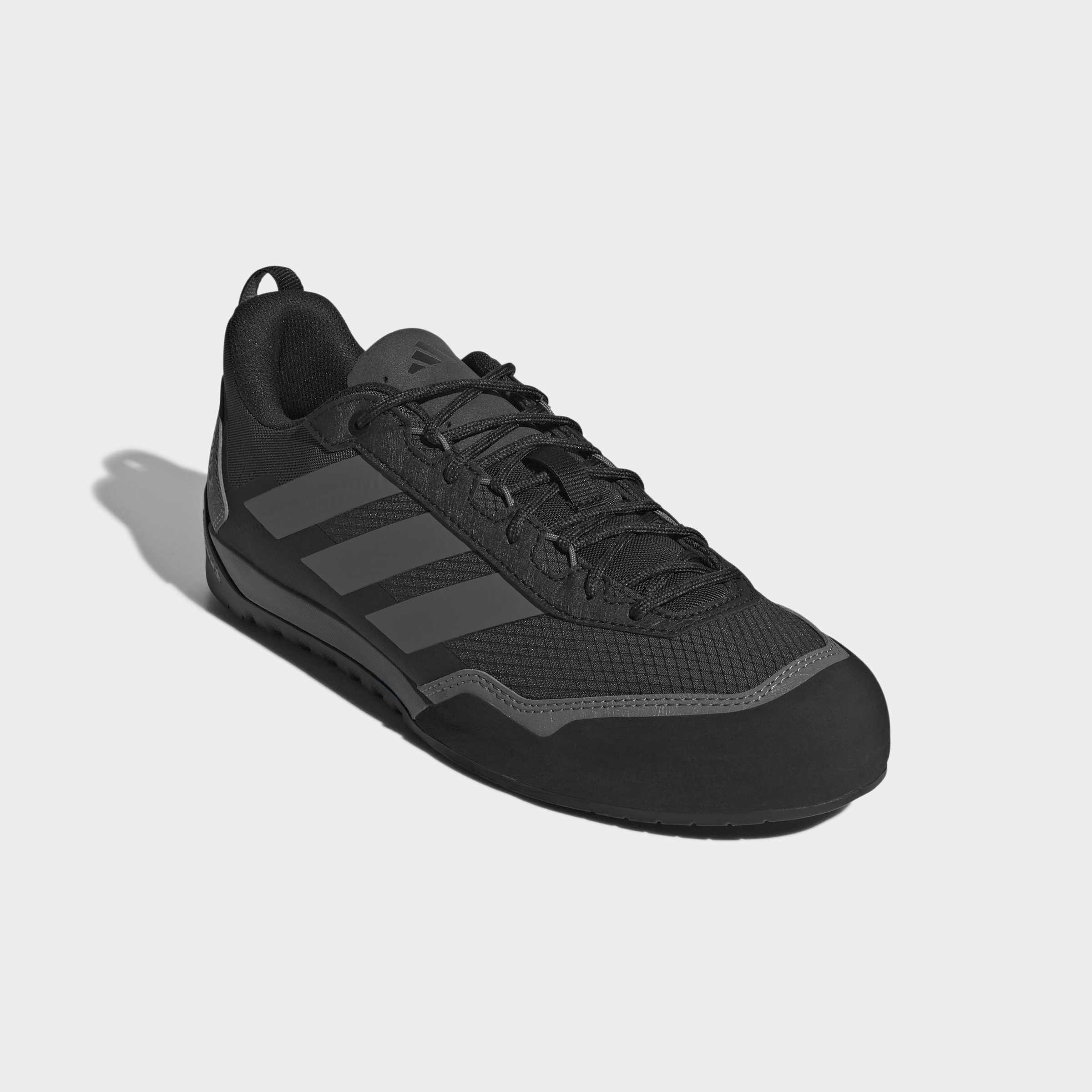 Wanderschuh ADIDAS TERREX "SKYCHASER SOLO ZUSTIEGS", Herren, Gr. 45, core schwarz, carbon, grau four, Schuhe Wanderschuh