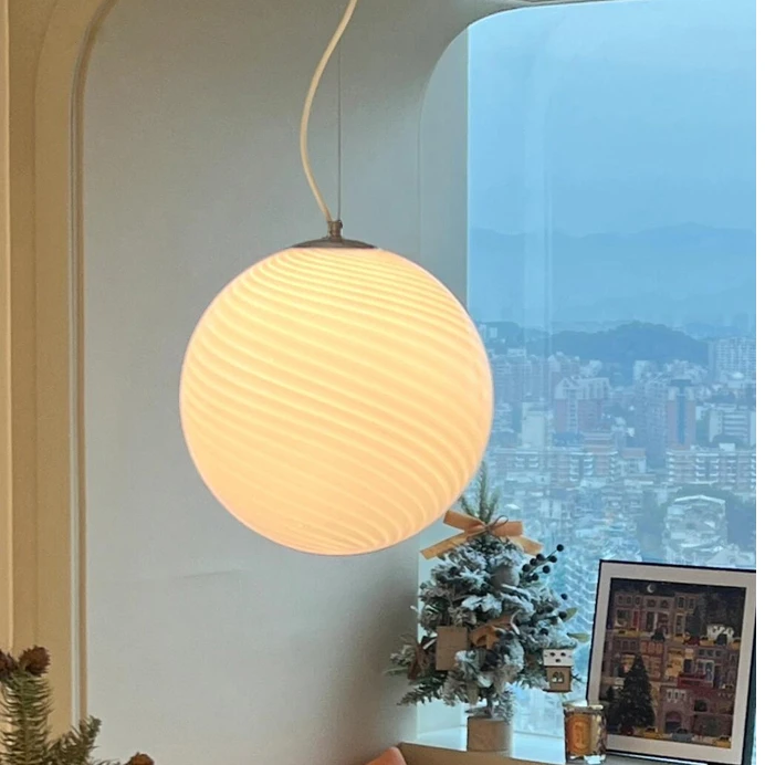 Murano-Glas-Kugel-Pendelleuchte, Makronen-Blasenlicht für Kinderzimmer, Schlafzimmer, mittelalterliche Creme, Restaurant-Kugel, Umgebungslicht