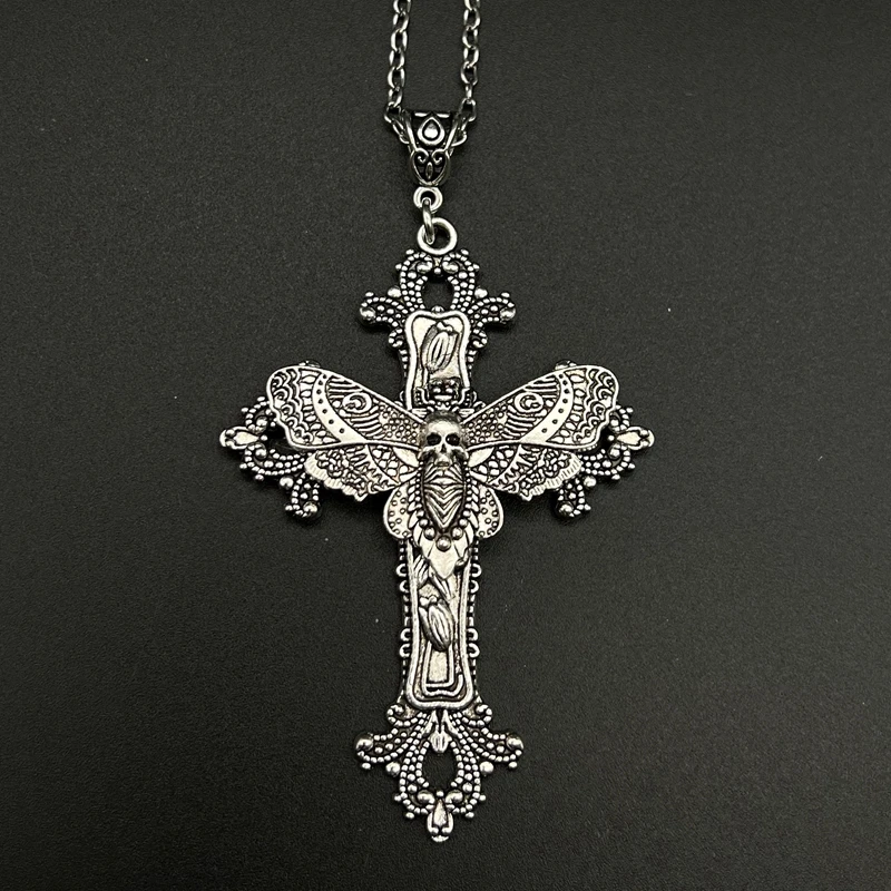 Große Motten-Kreuz-Halskette mit Anhänger, floraler filigraner viktorianischer Vintage-Gothic-Stil, tolles Geschenk für Sie, Schutz-Amulett