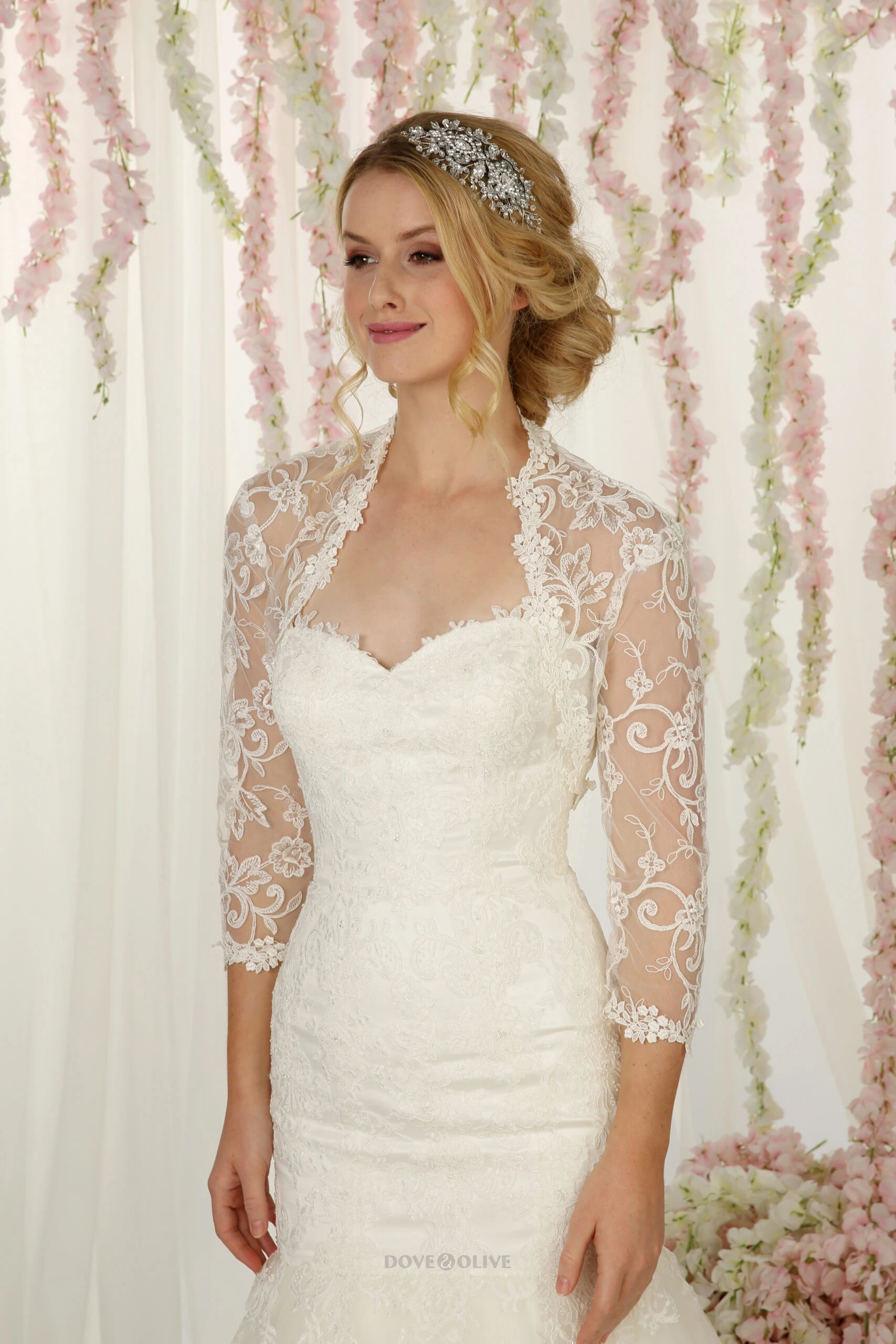 Braut-Bolero-Jacke mit Blumen- und Blattspitze, Hochzeitsumhänge, formelle Party-Wickel, Damenschals, Schals für besondere Anlässe Image