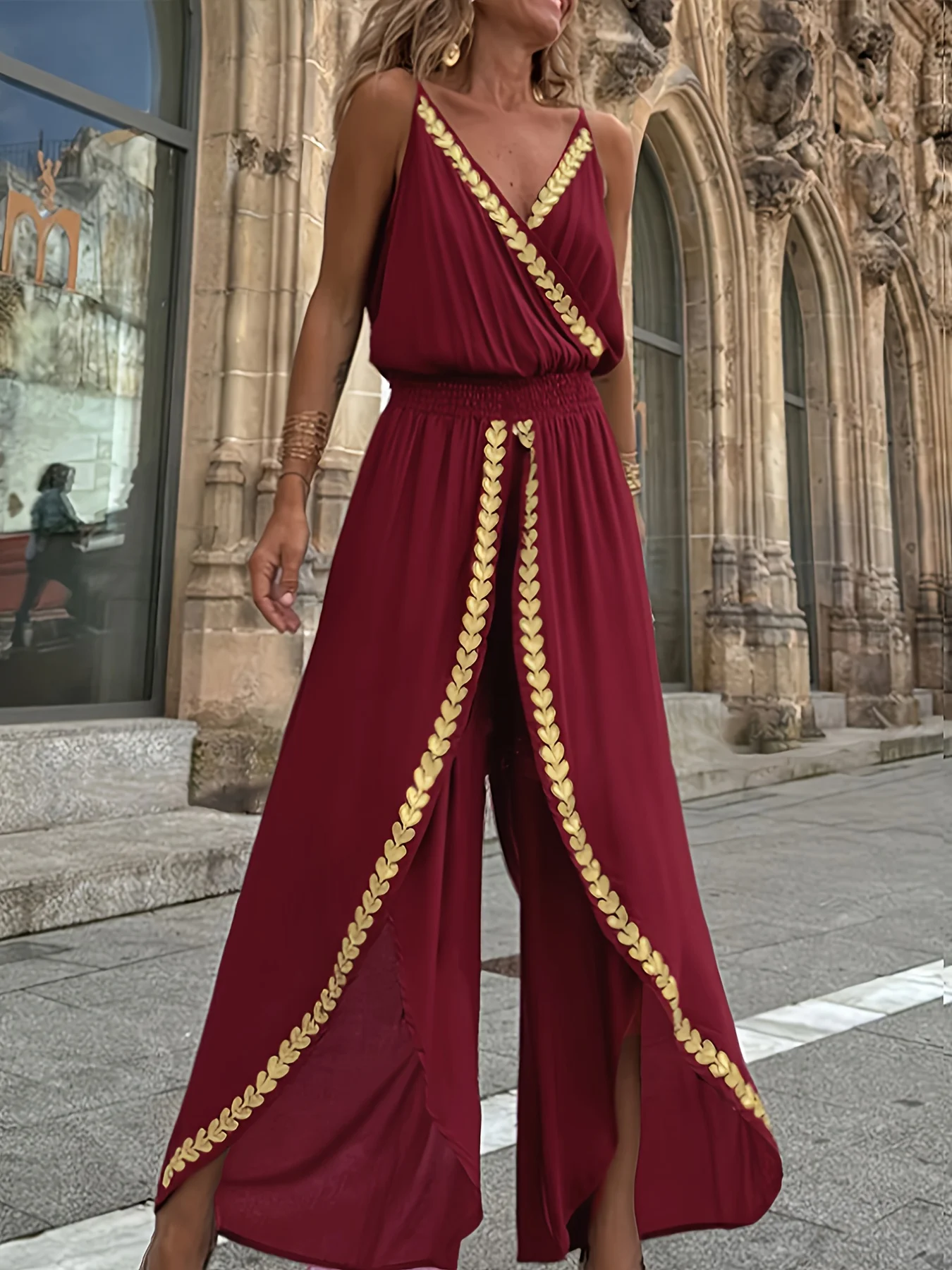 Damen Freizeit Lila Jumpsuit Gold Verziert Wickelhals Geteilte Beine Hohe Taille Großartig für Bohemian Reisen Stadtspaziergänge Image