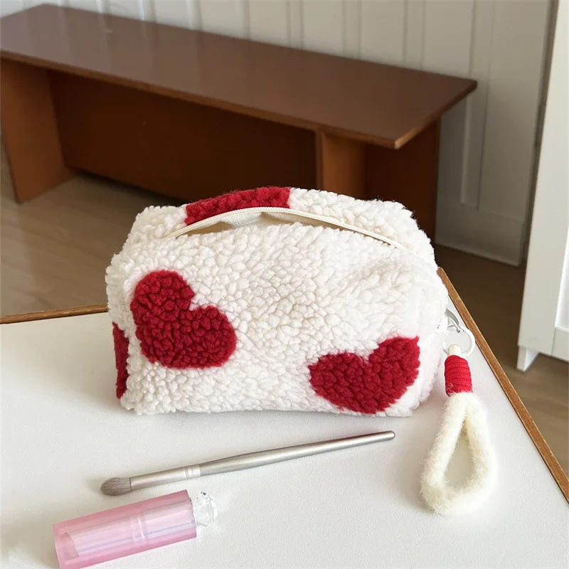 Herzförmige Make-up-Tasche, Reise-Kosmetik-Organizer, tragbare Aufbewahrungstasche, niedliche Clutch Image