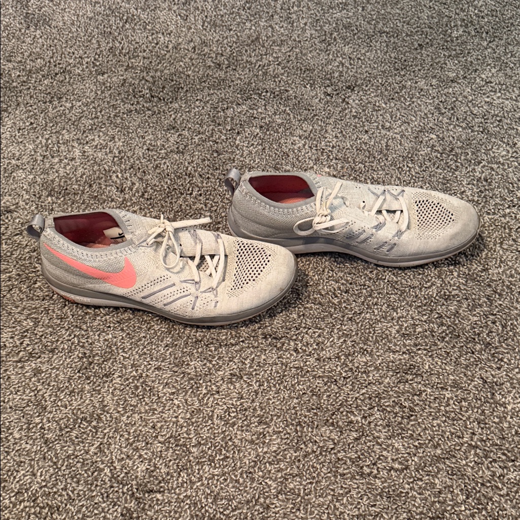 Nike Shoes | Women Nike Tennis Shoes | Color: Gray/Pink | Size: 8.5