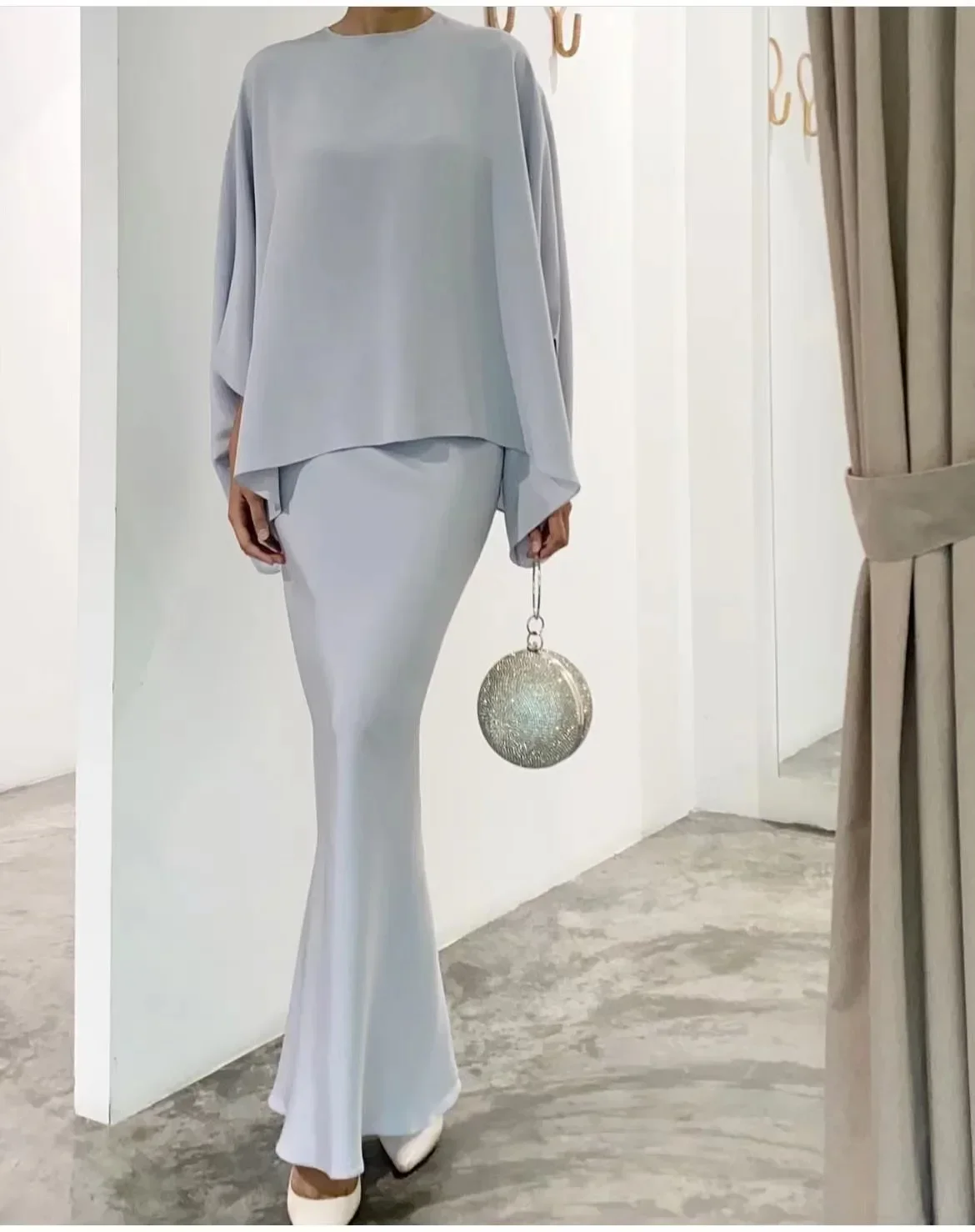 2025 muslimischen Abaya 2 Stück Sets Frauen Elegante 2 stücke Kleid Fledermaus Ärmel Röcke Anzüge Perle Kleider Vestido Eid Hijab islam Kleidung Image