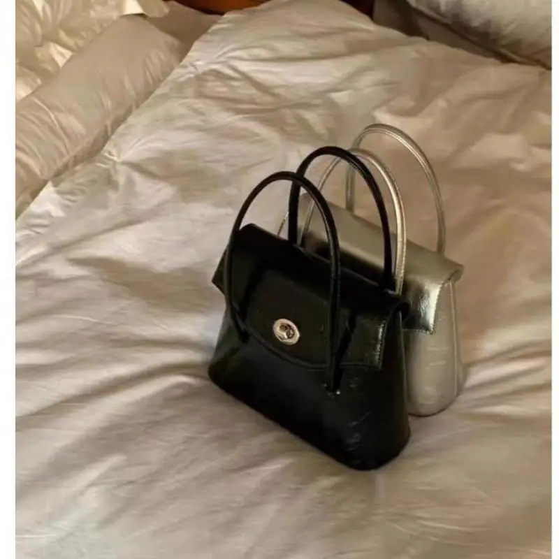 Sac à main carré populaire coréen pour femmes, sac à main argenté à la mode, sac à bandoulière de couleur unie pour les déplacements, Y2k, polyvalent à la mode