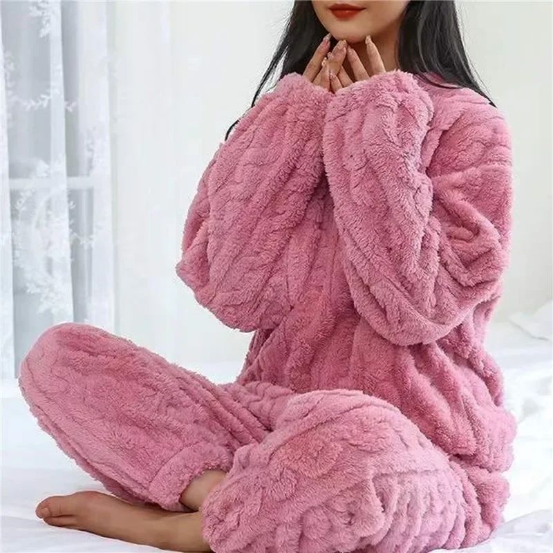 Cozy Coral Velvet Pajama Set For Women Warm Fluffy Winter Loungewear coffee
