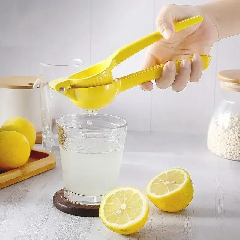 Portable Hand Press Lemon Squeezer And Fruit Juicer Aluminum Alloy Mini Blender Portable Hand Press Lemon Squeezer And Fruit Juicer Aluminum Alloy Mini Blender