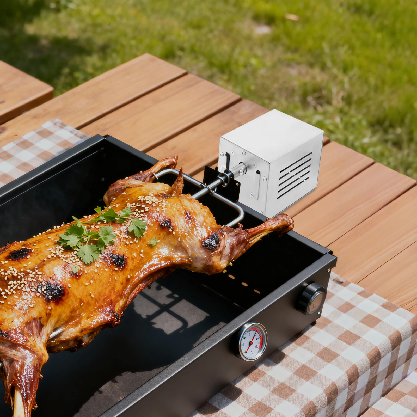 1,4kg Edelstahl Elektrischer BBQ-Drehspießmotor 25W Leistung 220V Spannung 12 * 11 * 10,5cm Outdoor-Grillmotor Image