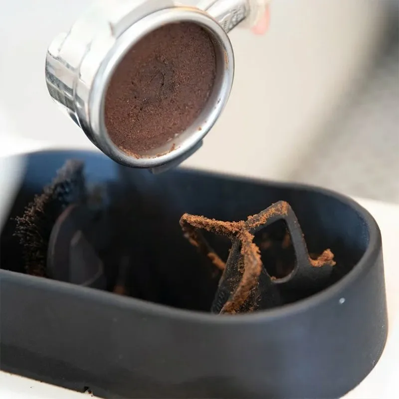 Kaffee-Reinigungsset Elektrischer Automatischer Knockbox Kaffeepulver-Reiniger Espresso-Reiniger und Stabiler Halter Image