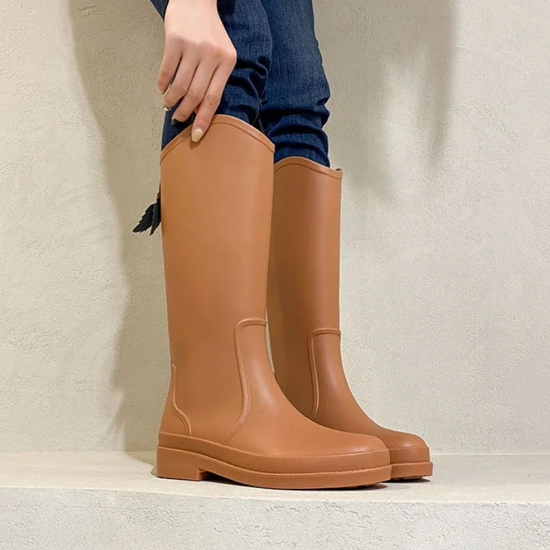 Frauen Hohe Gummi Stiefel für Frauen Wasserdichte Arbeit Garten Galoschen Weibliche Regen Schuhe Frau Regen Stiefel