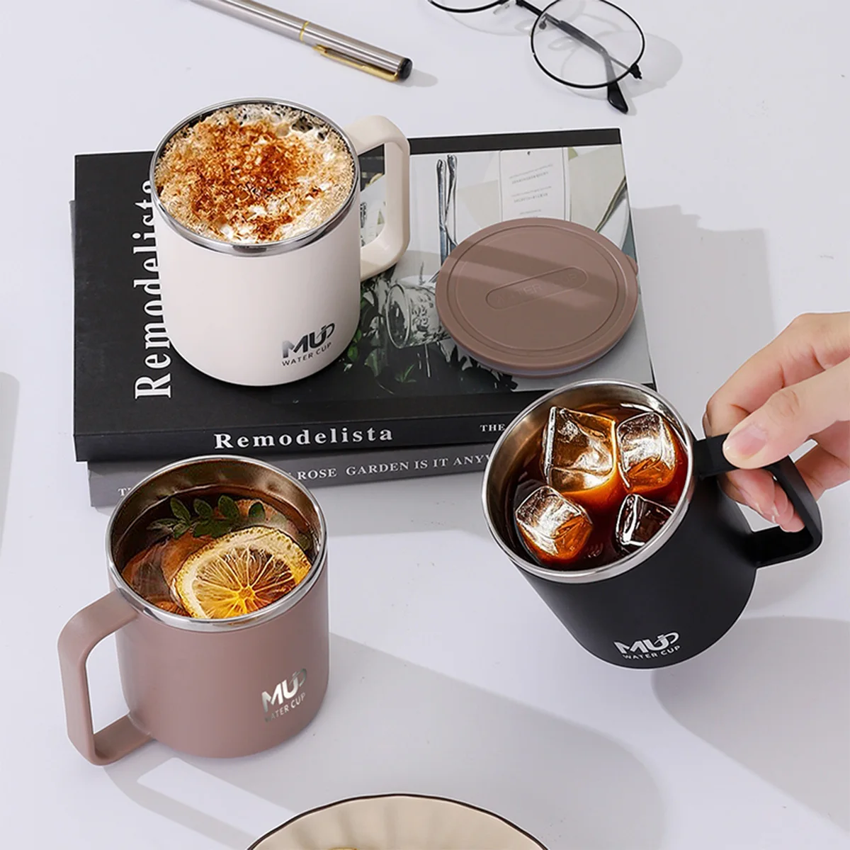 Doppelwandiger, isolierter Kaffeebecher aus Edelstahl 304 mit Griff, tragbarer, versiegelter Becher für kalte und heiße Getränke, Wasserbecher, Trinkgeschirr Image