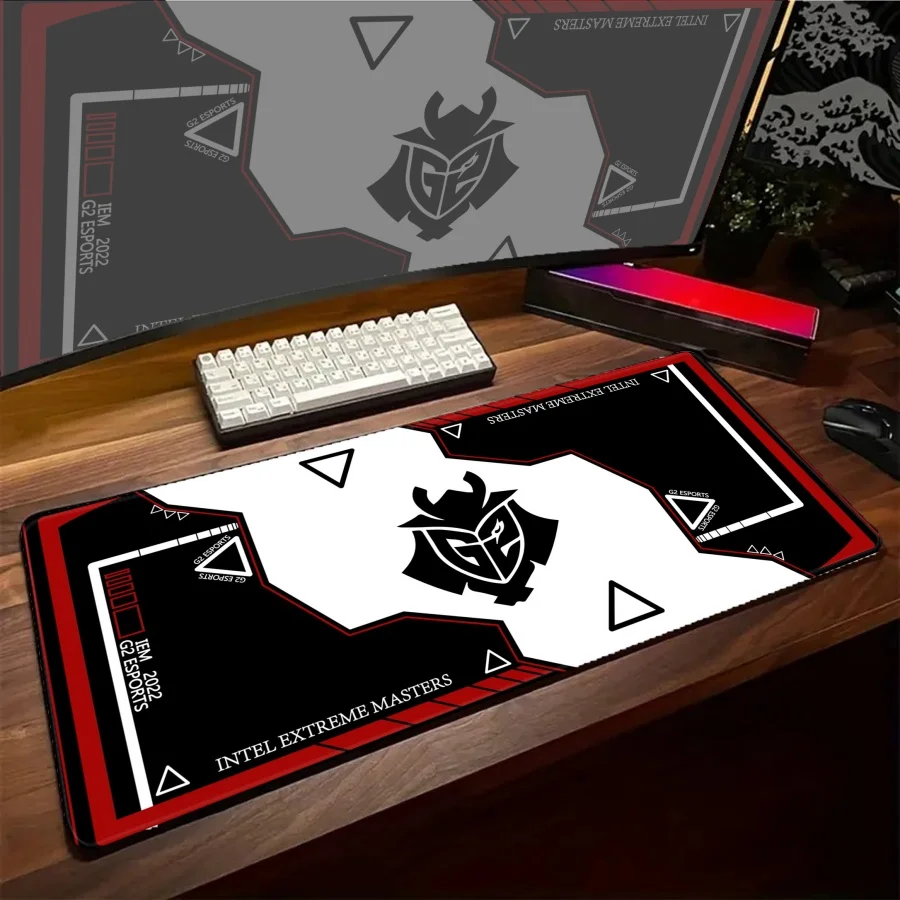 Großes CSGO-Mauspad, schwarz-weißes Mauspad, großes, süßes Mauspad, Computer-Gaming-Schreibtischunterlage, 900 x 400, rutschfeste Gummiunterlage Image