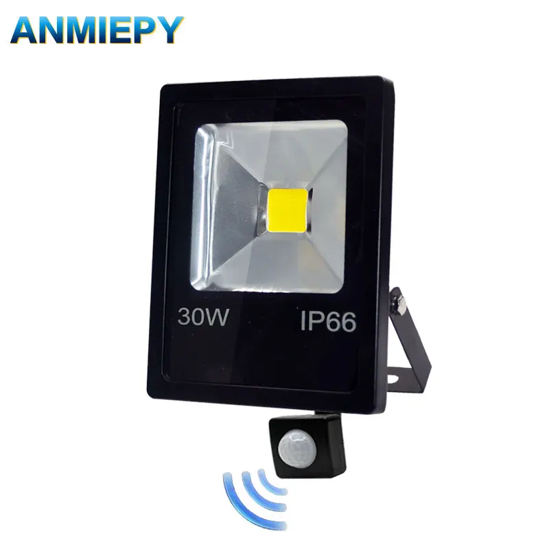 Sensore di movimento LED luce di inondazione 10W 30W 50W AC 220V impermeabile IP66 riflettore proiettore lampada foco Led Spot esterno luce esterna