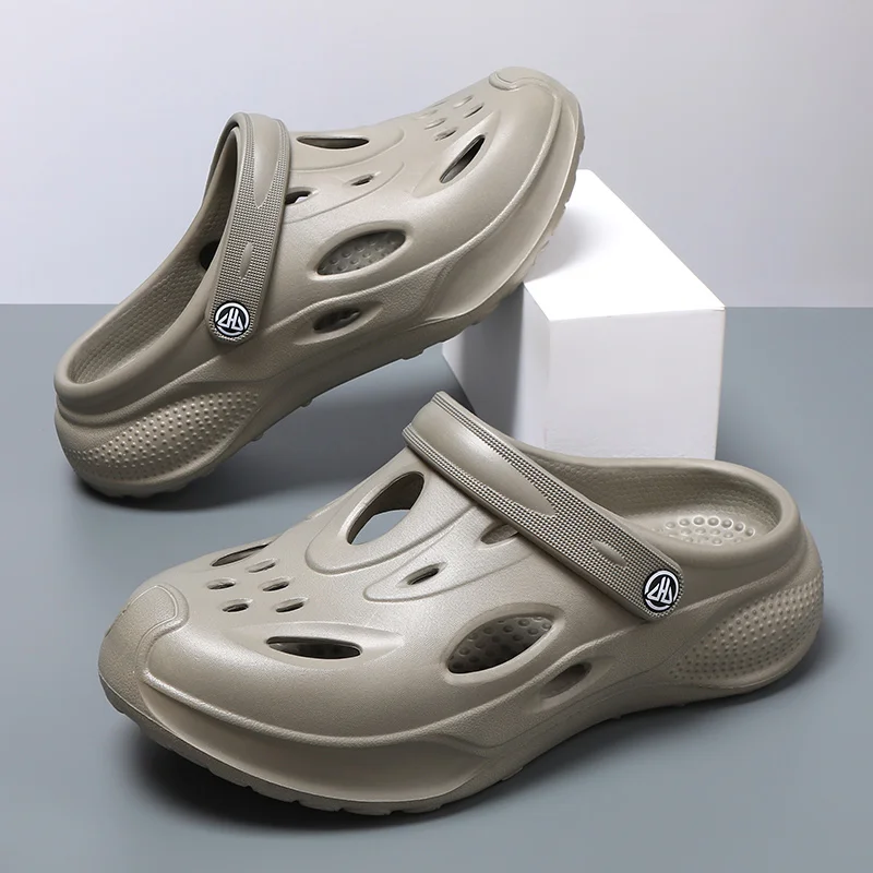 Frühling Sommer Herren Outdoor-Sandalen Clogs Strand EVA Komfortable Hausschuhe Slides Herren Casual Wasser-Gartenschuhe Männliche Strandsandalen