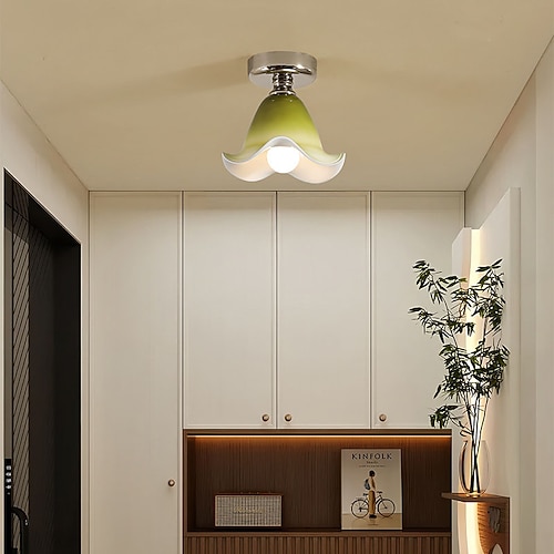 Traditionelle französische Blumen-Deckenleuchte aus Eisen und Glas mit einem Licht zur halben Deckenmontage für den Flur Image