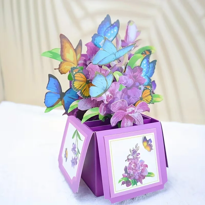 Eine 3D-Pop-Up-Geburtstagskarte mit einem lila Orchideen- und Schmetterlingsdesign, für Freunde, Kinder und ältere Menschen, Eltern, Freunde. Image