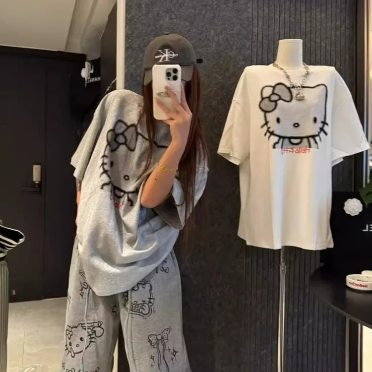 2026 Sommer Hello Kitty Oversized T-Shirt Hochwertig 100% Baumwolle Bedruckt Unisex Retro Casual Y2K T-Shirt für Erwachsene und Kinder