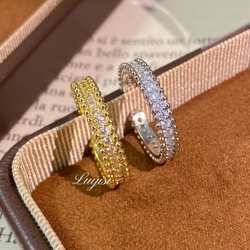 2026 Huitan Neuer Stil Bunter Damenring - Modischer und Strahlender Zirkonia-Fingerring - Schlichtes und Modisches Accessoire Image