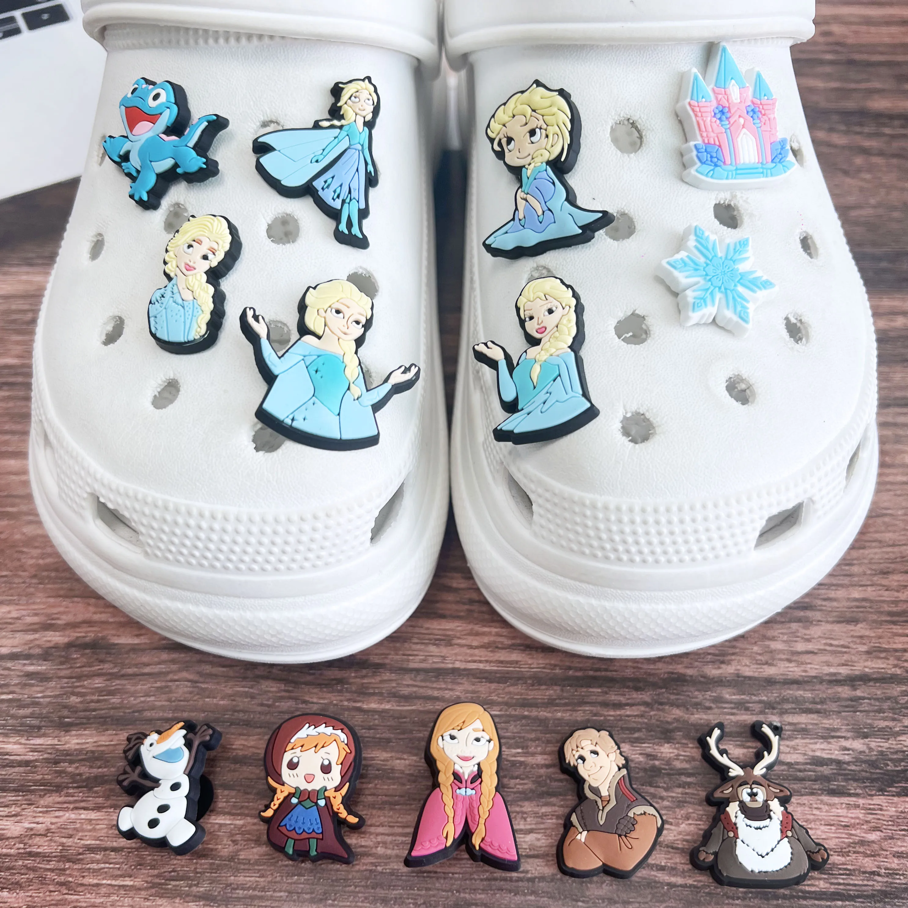 1–13 Stück Disney Cartoon Princess Frozen Elsa Anna PVC-Schuh-Charms, Zubehör, Sandalen, Schuhe, Schnallen, passend für Armbänder, Kindergeschenk