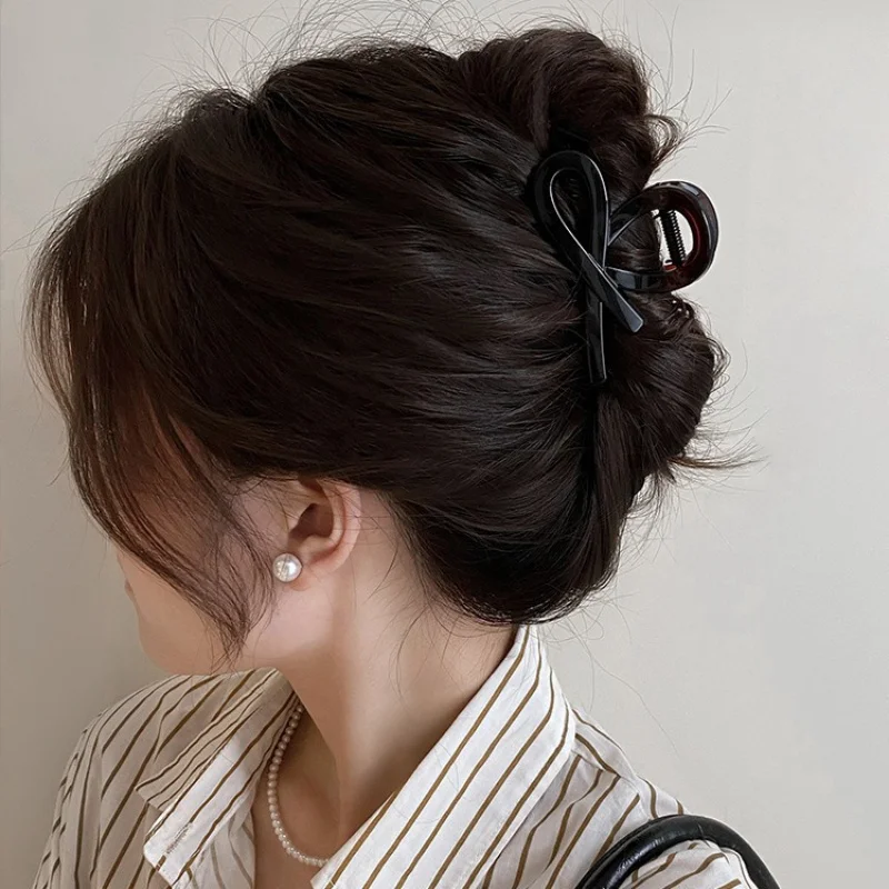 Einfache Halb-Up-Haarspange, hochwertige Haarnadel, mittelgroße Schleifenklammer, vielseitiger Hai-Clip im französischen Stil, elegantes Haar-Accessoire Image