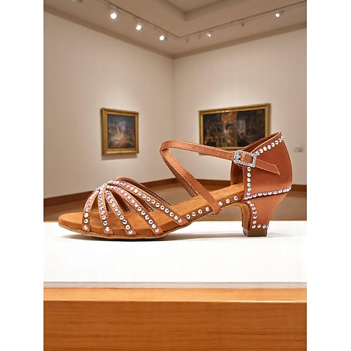 Schwarze Tanzsandalen mit niedrigem Absatz und Strasssteinen für Damen – jugendfreundliche lateinamerikanische Übungsschuhe für Mädchen und Teenager im Gesellschaftstanz oder bei Bühnenauftritten Image