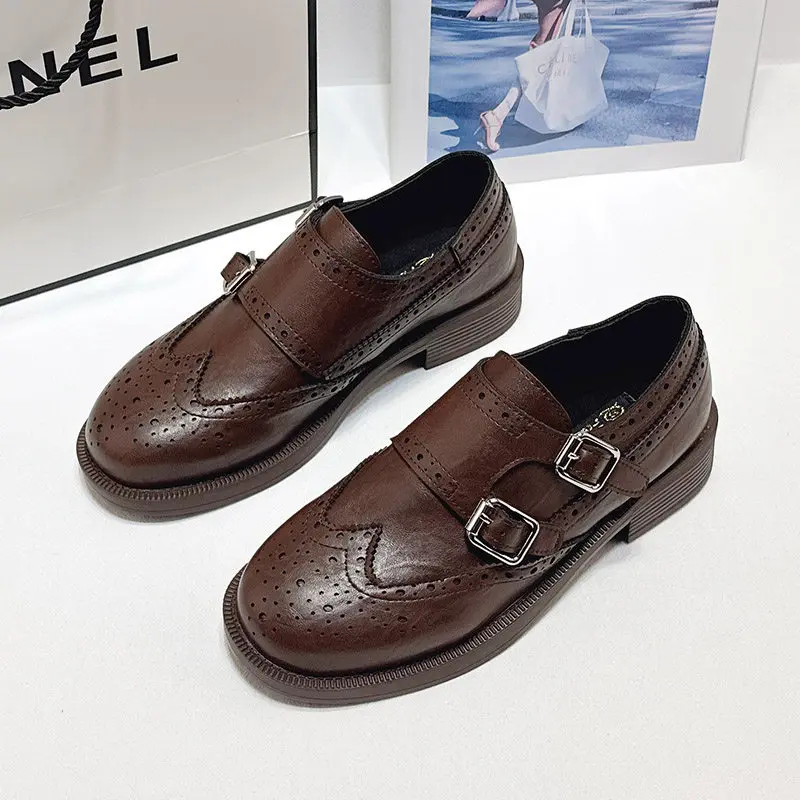 Slip-On Damenschuhe 2026 Neuer Stil Freizeit Mode Flache Damenschuhe Lässige Trendige Lederschuhe mit Metallschnalle Bequeme Schuhe