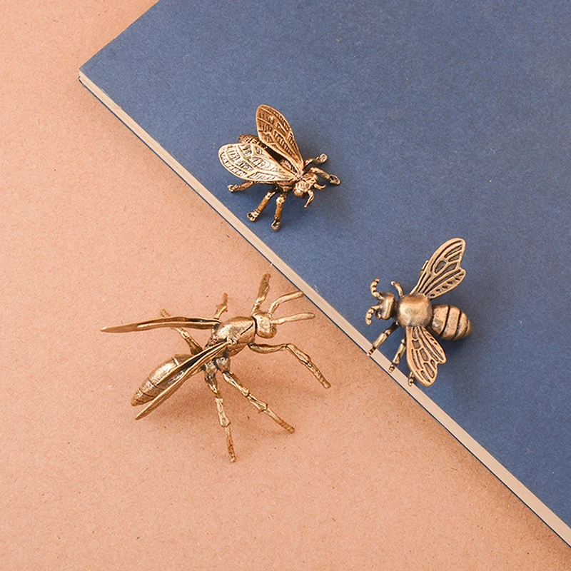 【F】1 Stück Miniatur-Simulationsinsekt als Schreibtischdekoration, Messing-Bienenfiguren, Tisch-Teetierchen, antike Kupferkunst, Heimdekoration Image