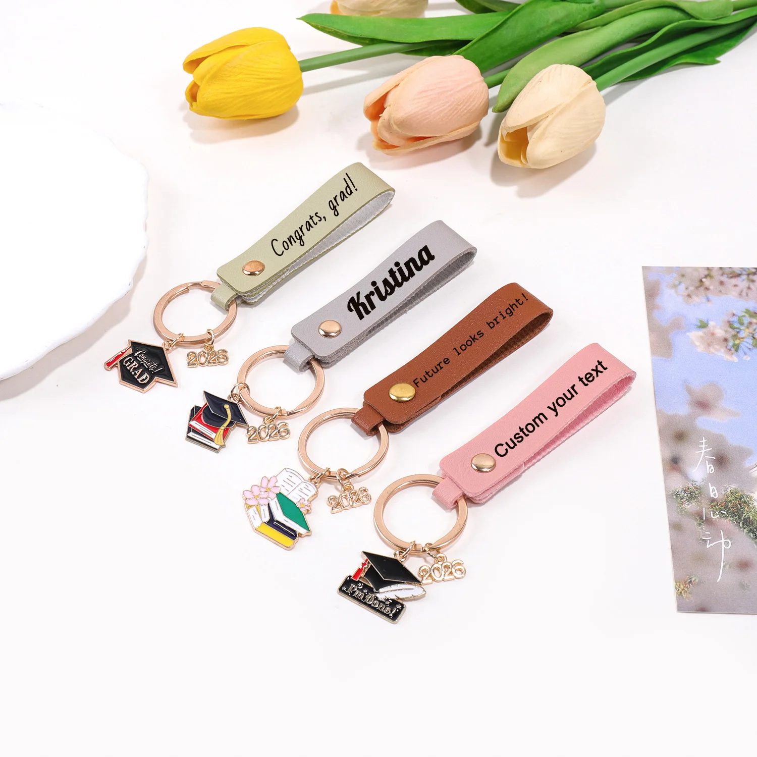 Abschlussfeier Personalisierter Schlüsselanhänger mit Individuellem Text Lasergravur Abschlussgeschenk Anpassbarer Schlüsselring Image