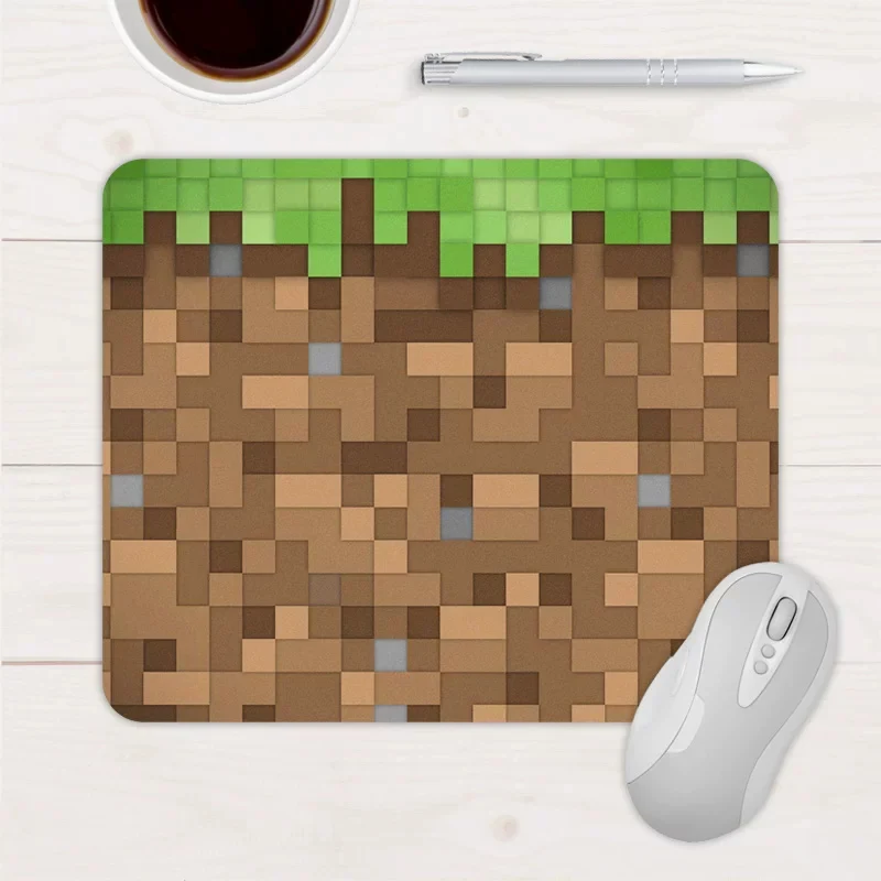 Pixelierte Bodenblock-Muster Schreibtischunterlage Kleine Mausmatte Sandkastenspiel Grasartige Matte Grüne Gamer-Geschenkmatte Computerunterlage Büromatte Image
