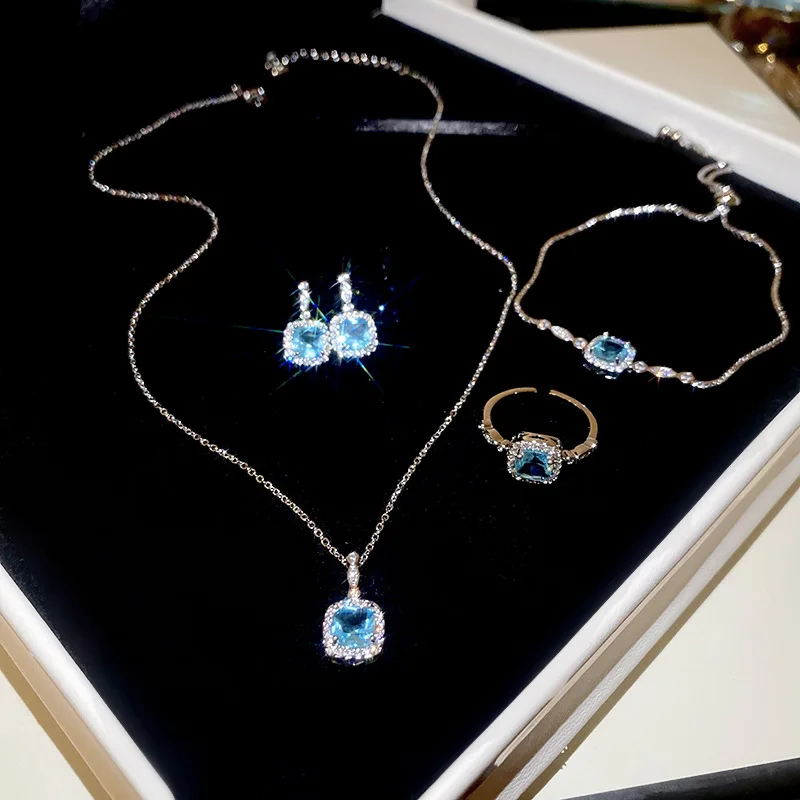 Set di Gioielli in Acciaio Inossidabile per Donna Set di Gioielli alla Moda all'Ingrosso Collana da Donna Accessori Orecchini Indiani Set di Gioielli