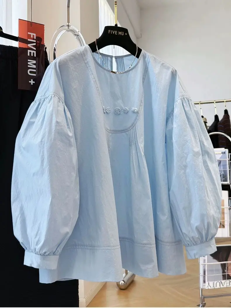 Camicia da Donna a Maniche Lunghe con Collo Tondo Tinta Unita Elegante e Casual Nuova Collezione Primavera 2026 - Vendita all'Ingrosso