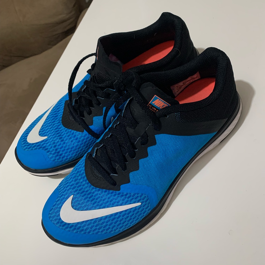 Nike Shoes | Blue Nike Tennis Shoes Size 9.5 | Color: Blue | Size: 9.5