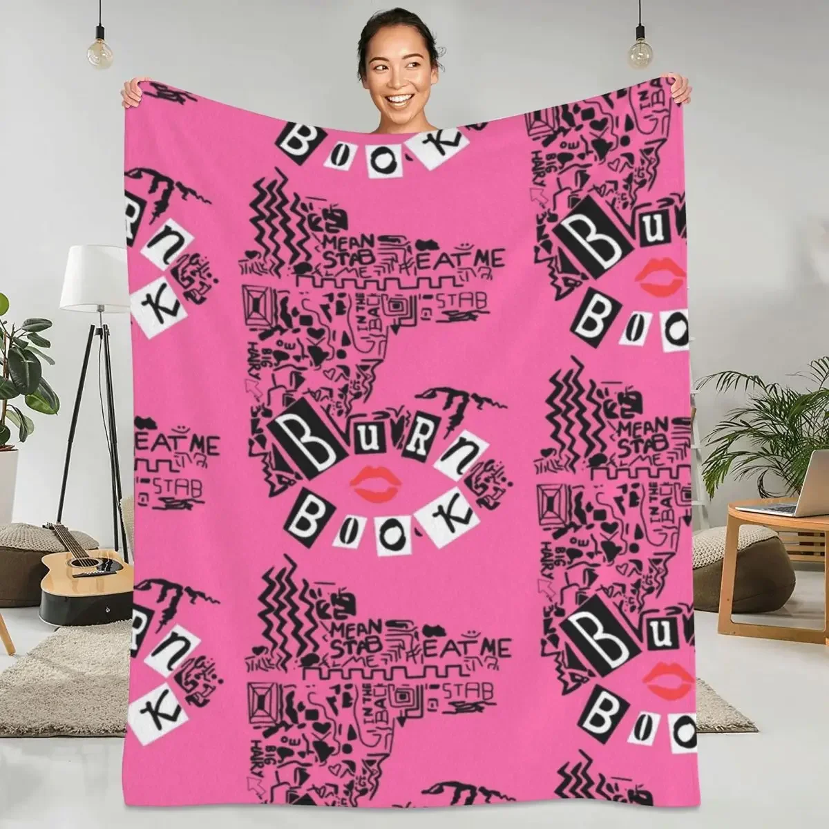 Mean Girls Burn Book Flanelldecke, rosa, weich, langlebig, Überwurf für Schlafzimmer, Camping, grafische Tagesdecke, Sofabettbezug Image