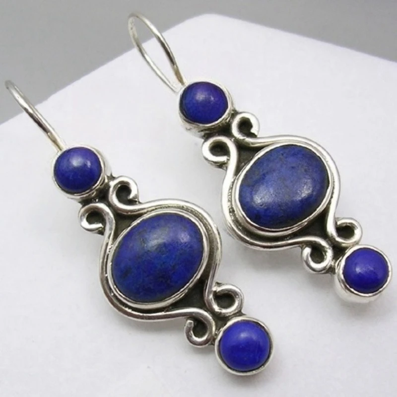 Vintage handgeschnitzte, eingelegte synthetische Lapislazuli-Ohrhänger, elegante, exquisite Schmuckaccessoires für Damen für Bankette und Festivals Image