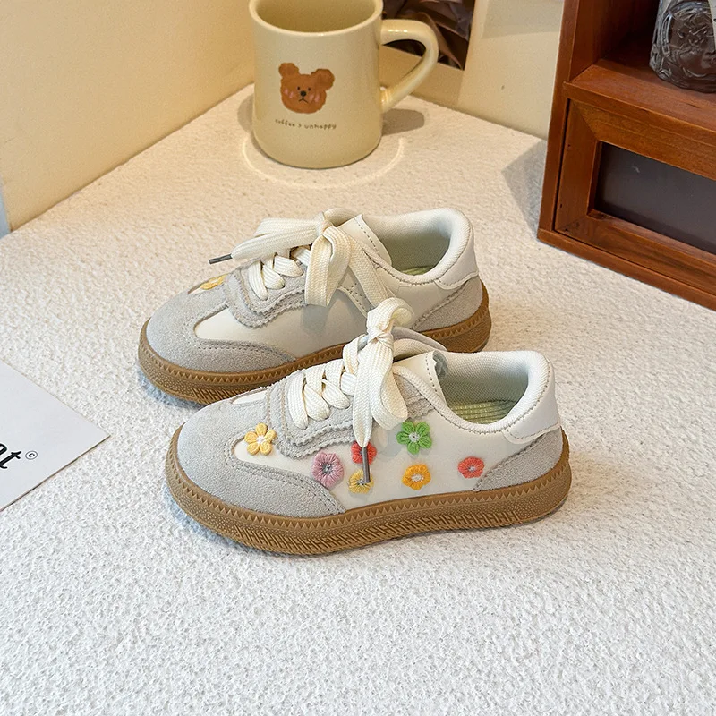 Freizeitschuhe für Kinder, Turnschuhe ​ Skateschuhe ​ Needlepoint PU-Leder für Mädchen, rutschfest, atmungsaktiv, rosa, beige Schuhe, Größe 26–36