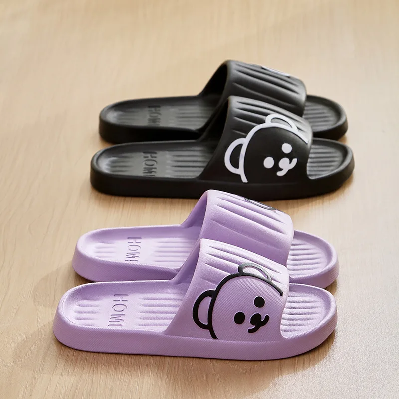 Nouvelles pantoufles pour femmes, semelle souple d'intérieur, diapositives d'ours de dessin animé, salle de bain EVA pour Couples en plein air, tongs de plage d'été, chaussures de douche