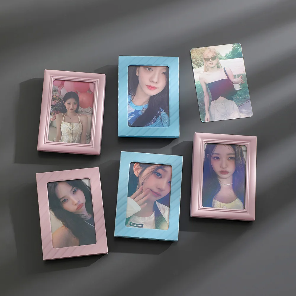 Bunter 2,5 x 3,5 Zoll reiner Farbmetall-Fotokartenhalter Mini-Fotorahmen-Ausstellungsständer Desktop-Dekoration Image