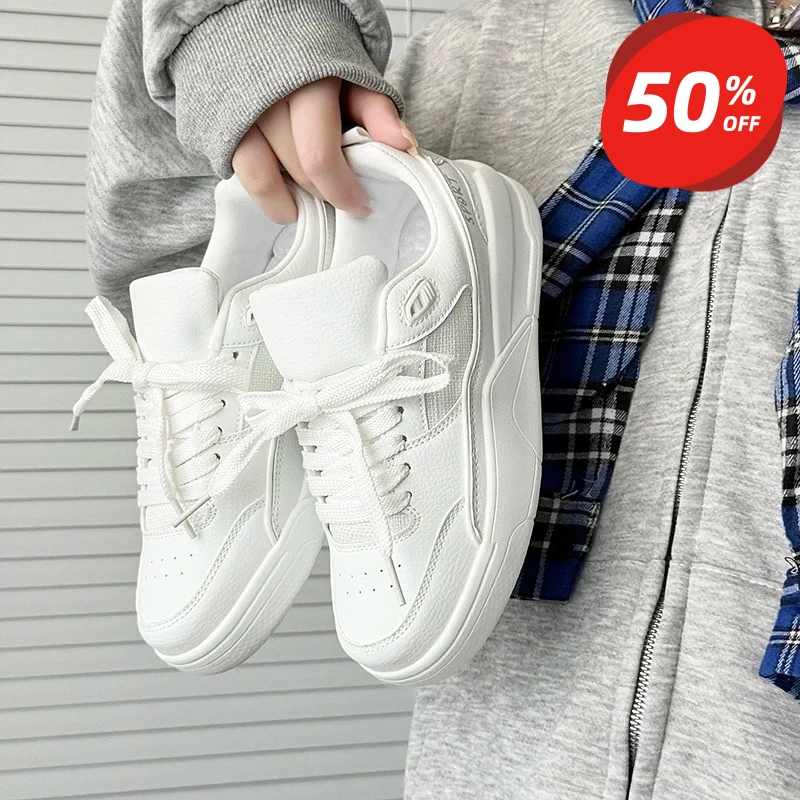 Weiße Herrenschuhe 2026 Frühling Neuerscheinung Herren-Freizeitschuhe Bequeme Flache Rutschfeste Sohle Modische Schwarze Fußbekleidung