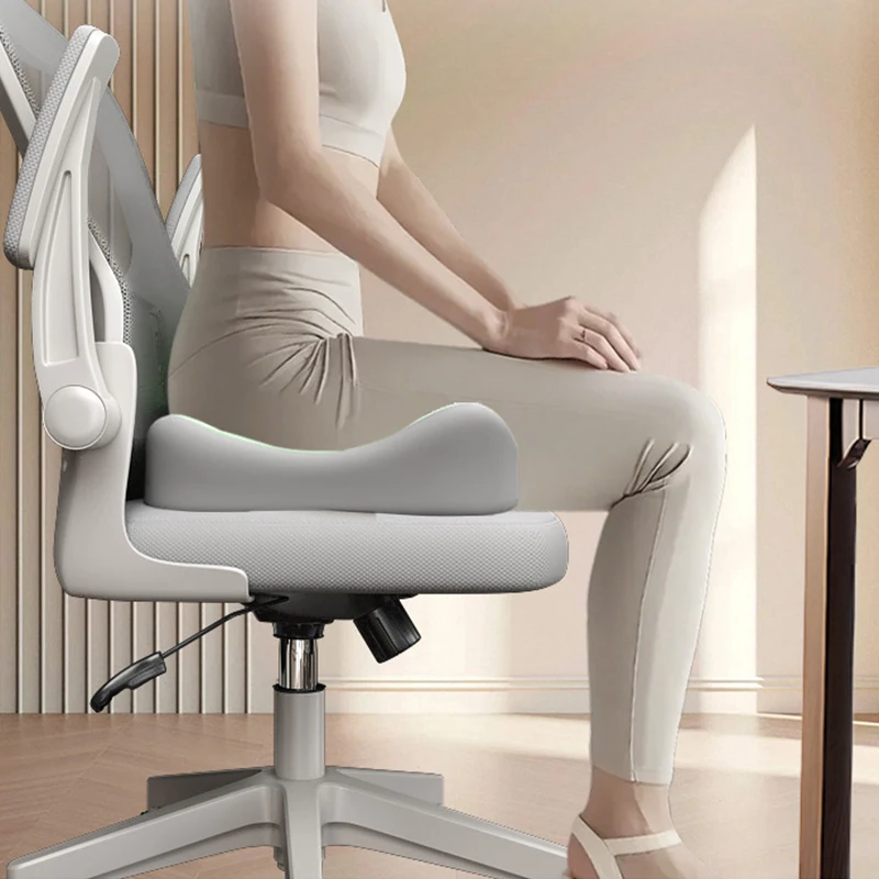 Ergonomisches Sitzkissen aus Memory-Schaum: Rutschfeste Basis für Büro- und Autostühle – Hüftstütze für langen Sitzkomfort Image
