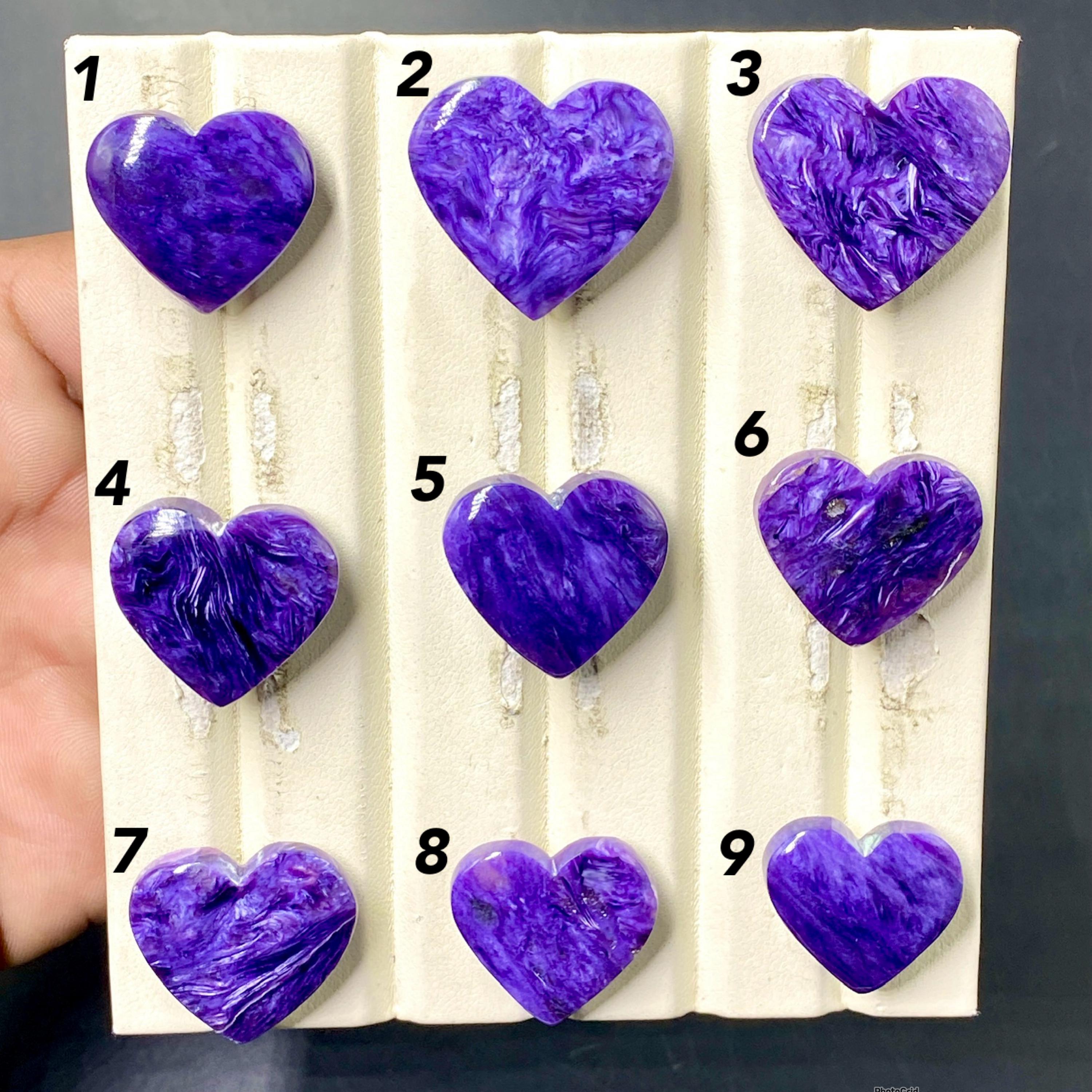 Pietra preziosa naturale di charoite, cabochon di charoite russa, pietra preziosa semipreziosa di charoite, pietra preziosa a forma di cuore,