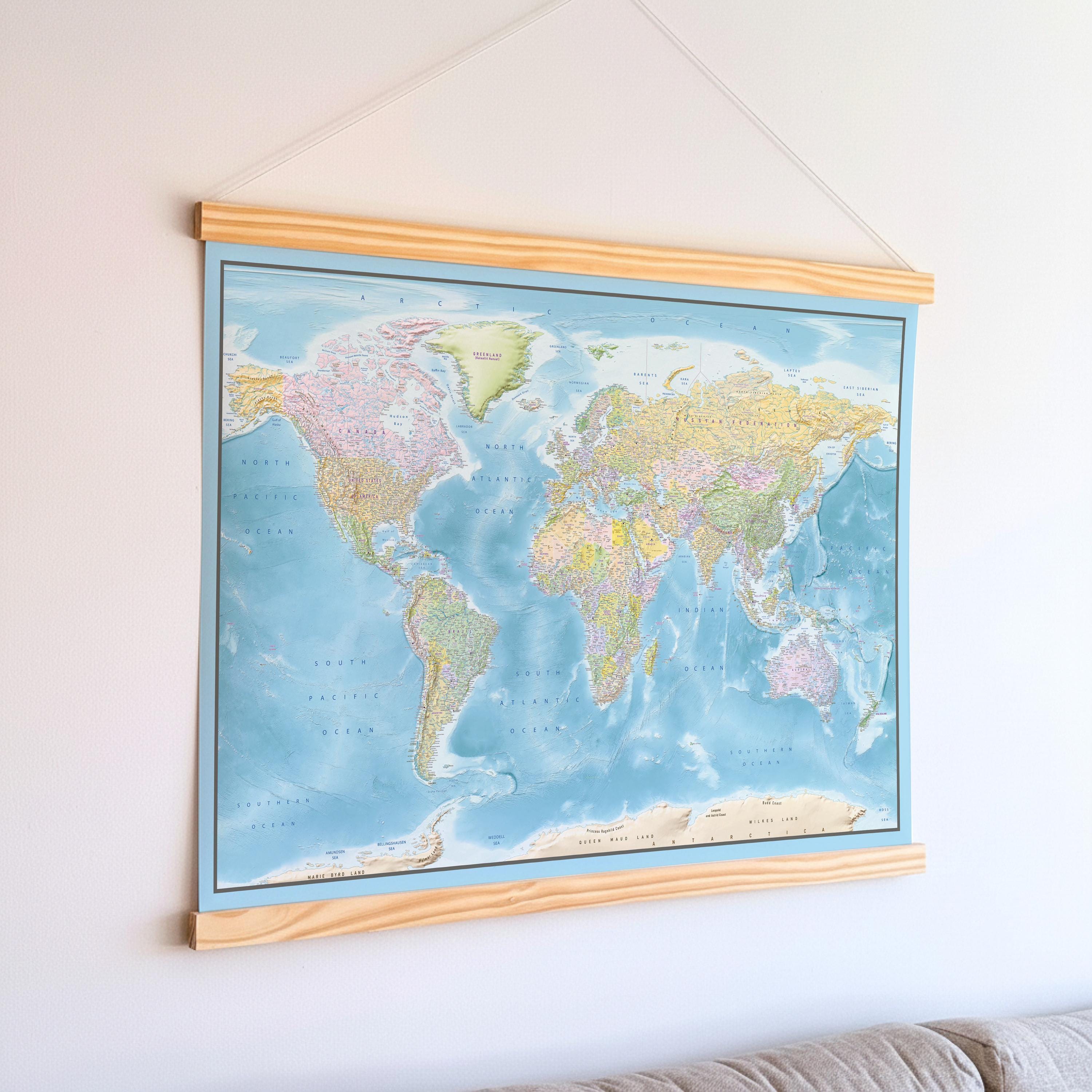 Grande mappa del mondo su tela - Poster con mappa di viaggio personalizzata + grucce in legno - Globo politico multicolore a scomparsa.