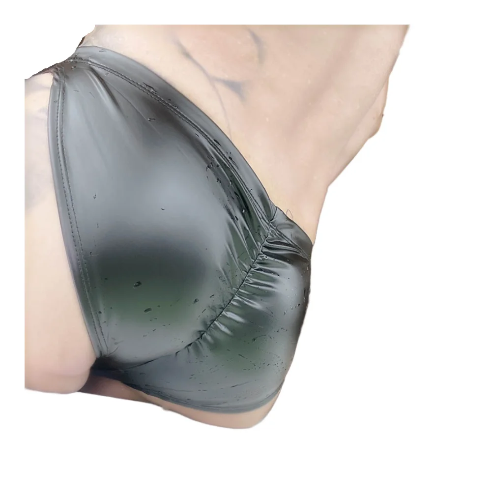 Herren-Badehose aus Kunstleder, Größe M-3XL, Glänzende Low-Rise U-Pouch Wasserdichte Schwimmshorts